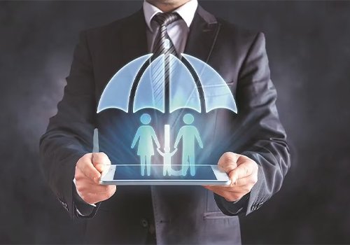 Customer support illustration - Maks Insurance